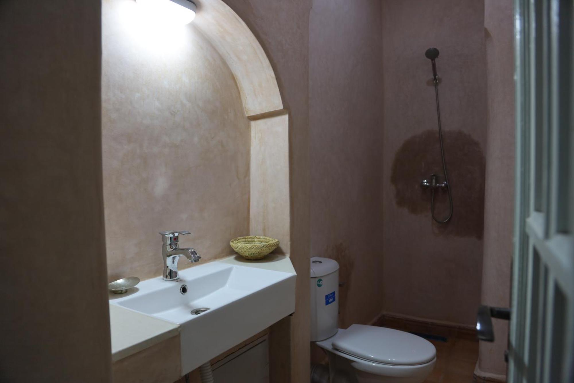 Riad La Rose Des Sables Marrakesh Exteriör bild