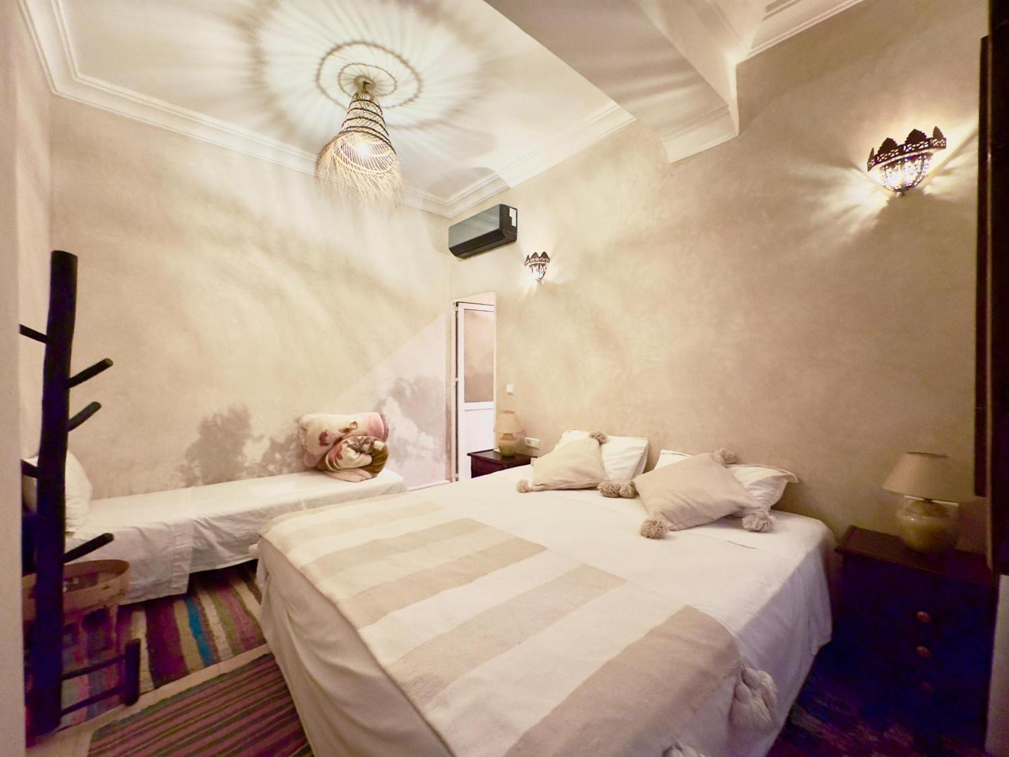 Riad La Rose Des Sables Marrakesh Exteriör bild