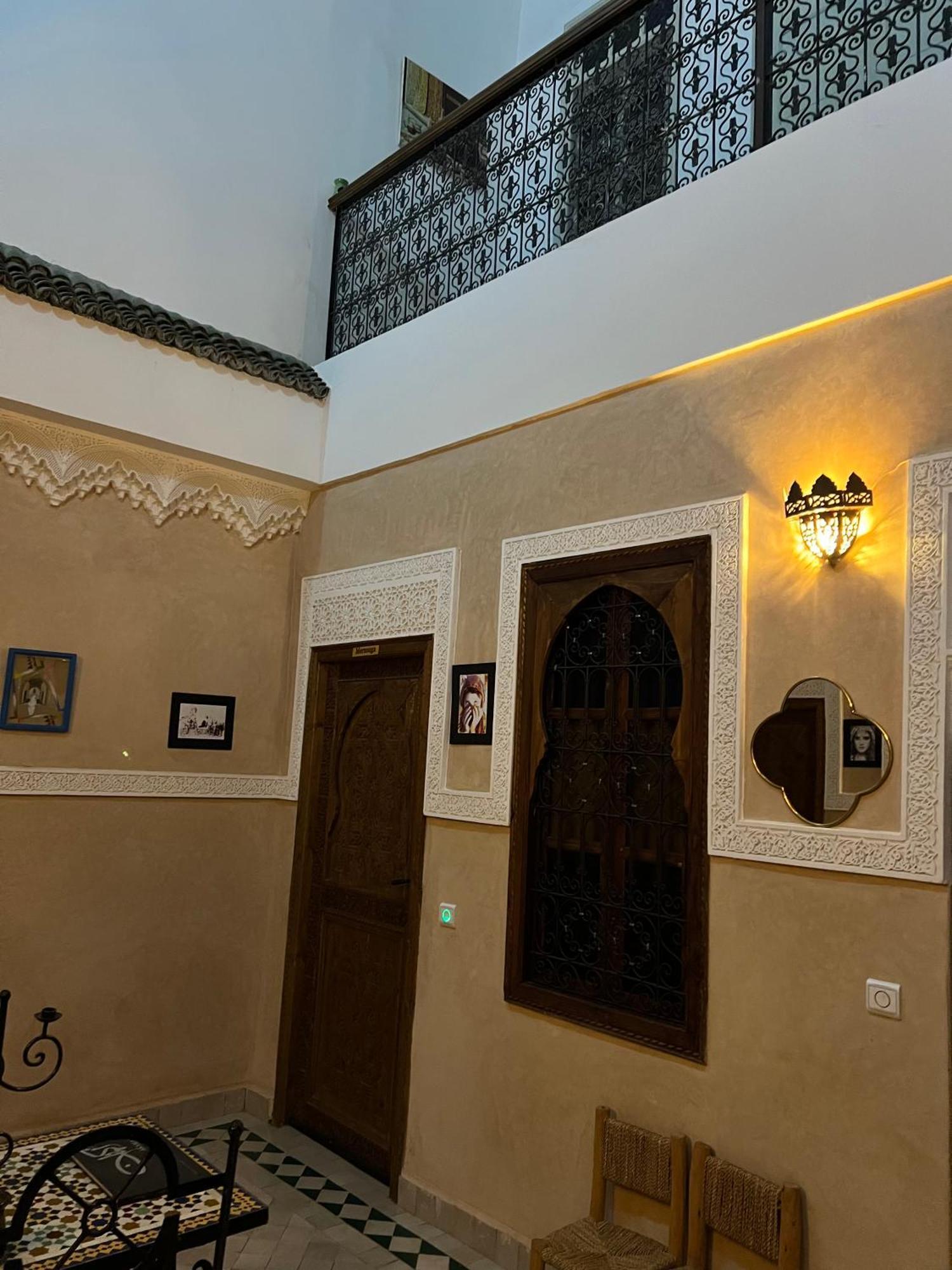 Riad La Rose Des Sables Marrakesh Exteriör bild