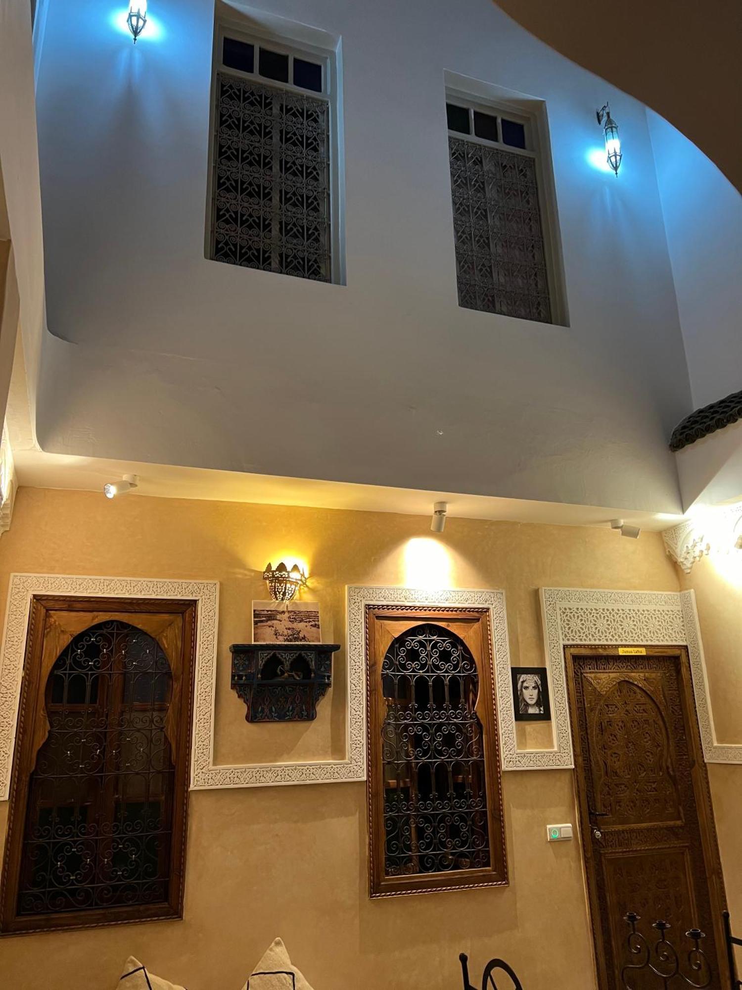 Riad La Rose Des Sables Marrakesh Exteriör bild